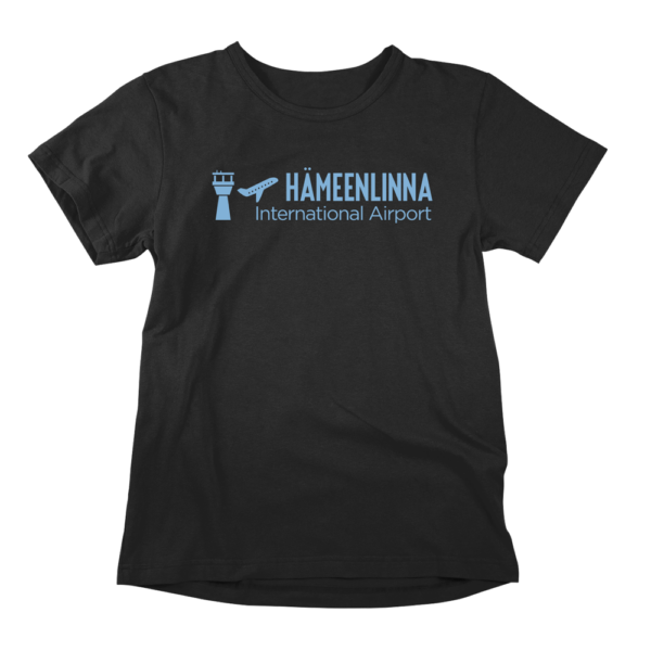 Hei me lennetään Hämeenlinnaan! Musta Hämeenlinna-aiheinen miesten T-paita painatuksella, teemana asenne ja huumori. Pehmeä kampapuuvilla tuo mukavuutta arkeen. Sopii myös naisille, eli ns. Unisex paita.