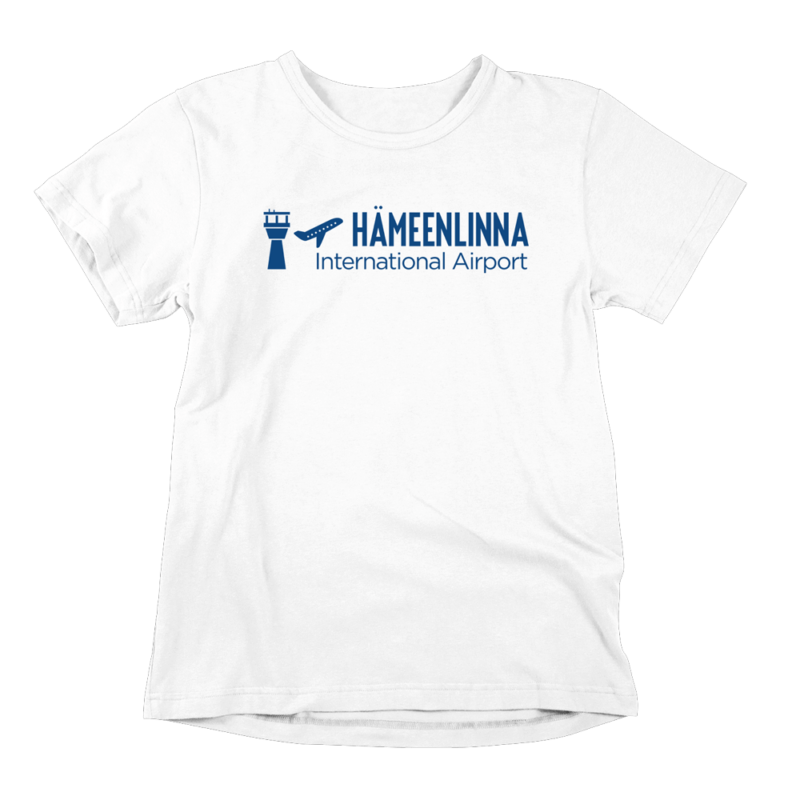 Hei me lennetään Hämeenlinnaan! Valkoinen Hämeenlinna-aiheinen miesten T-paita painatuksella, teemana asenne ja huumori. Pehmeä kampapuuvilla tuo mukavuutta arkeen. Sopii myös naisille, eli ns. Unisex paita.