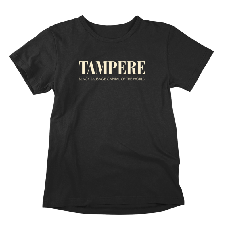 Mustaa makkaraa väärään kurkkuun. Musta Tampere-aiheinen miesten Tampere T-paita painatuksella, teemana asenne ja huumori. Pehmeä kampapuuvilla tuo mukavuutta arkeen. Sopii myös naisille, eli ns. Unisex Tampere paita.