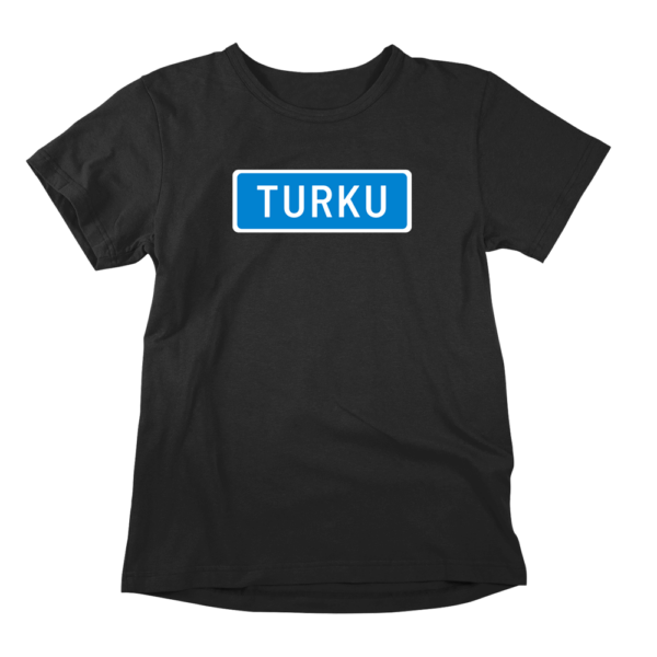 Kaikki tiet vievät Turkuun. Musta Turku-aiheinen miesten Turku T-paita painatuksella, teemana asenne ja huumori. Pehmeä kampapuuvilla tuo mukavuutta arkeen. Sopii myös naisille, eli ns. Unisex Turku paita.