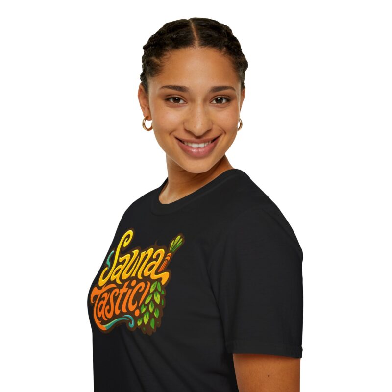 Saunatastic! T-shirt - Image 3